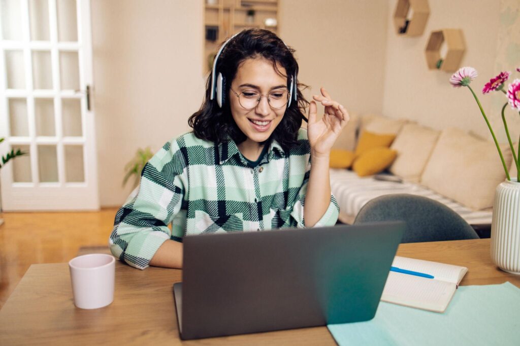 Freelancing is one of the best ways to earn money online for students